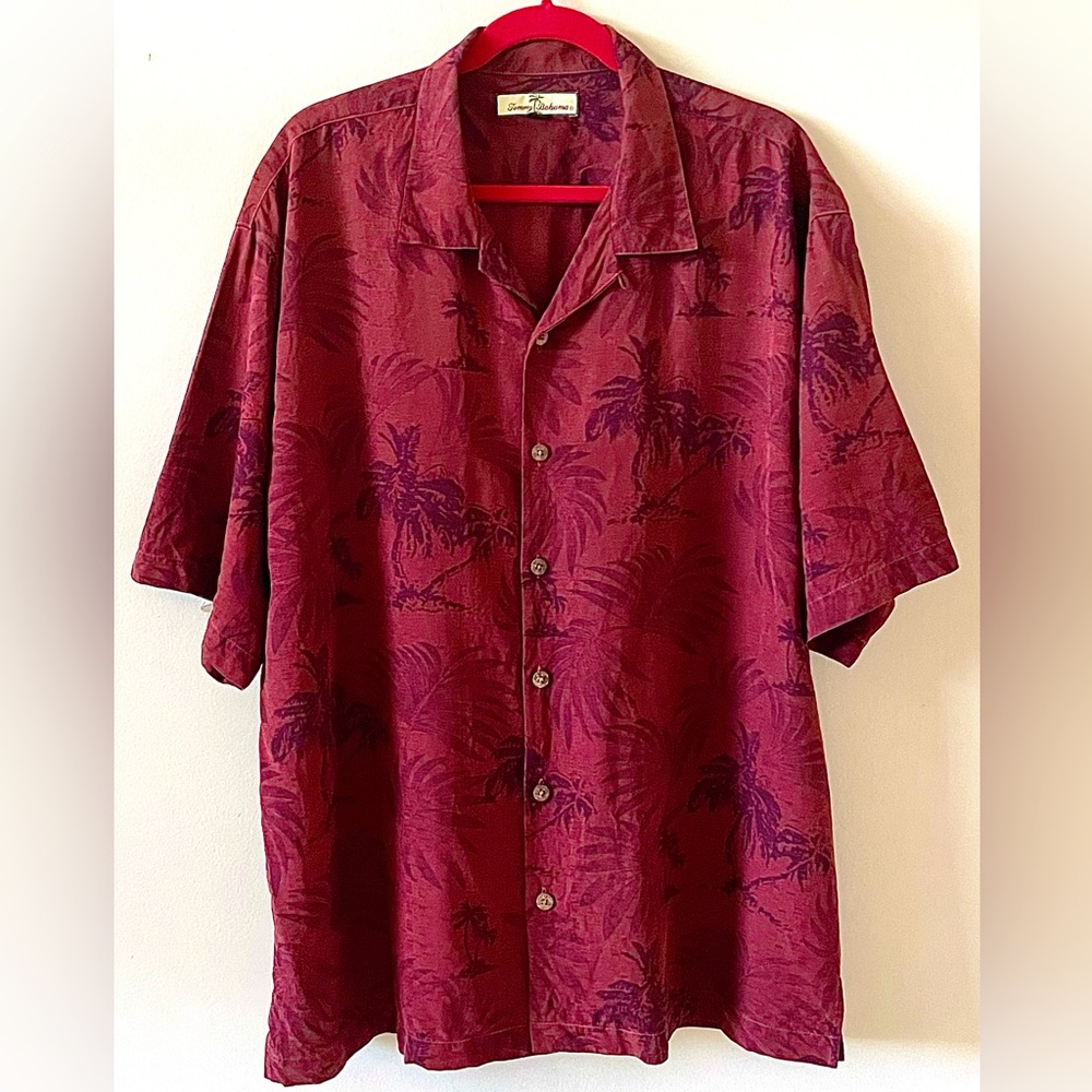 Tommy Bahama Silk Men's Camp Shirt / Hawaiian Burgundy Contrast Palm XL